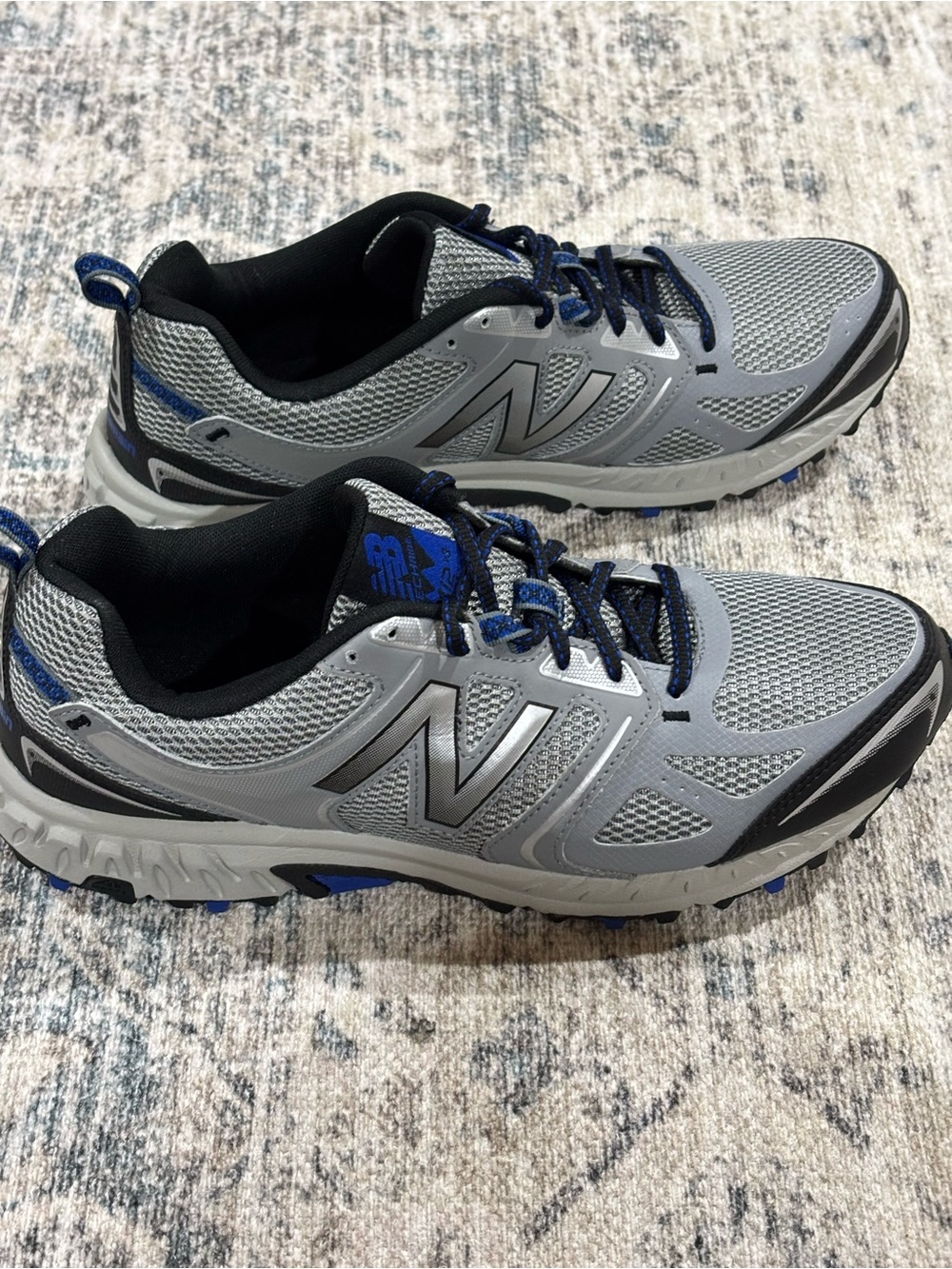 New Balance 412 v3 Silver and Navy Trail Sneakers - Picture 2 of 8